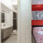 Bed & Breakfast Smart Holidays 4*