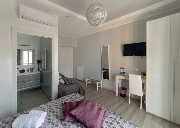 Smart Holidays Bed & Breakfast 4*