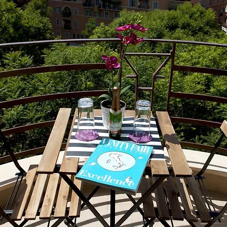 Alojamento de Acomodação e Pequeno-almoço Smart Holidays