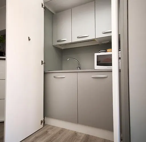 Smart Holidays Alojamento de Acomodação e Pequeno-almoço Roma